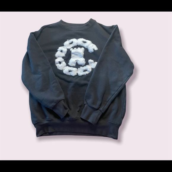 CROOKS & CASTLE CHAIN LOGO SWEATSHIRT  hole back bottom hem price reflects flaw  - Picture 10 of 10